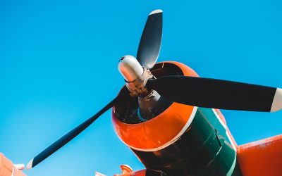 ¿Cómo elegir la hélice adecuada para mi avión RC?
